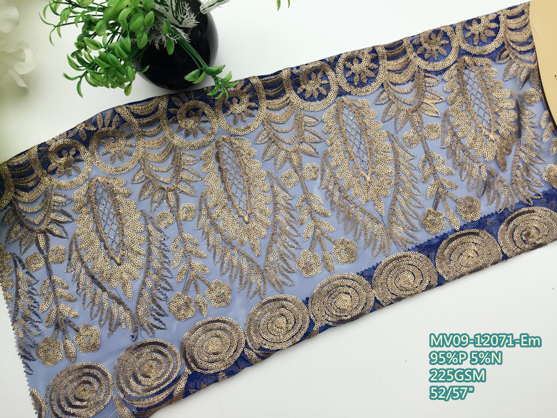 MV09-12071-Em